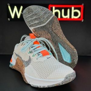 Nike Metcon 7 Training Shoes • DA9624-091 • Light Bone • Women’s 8.5